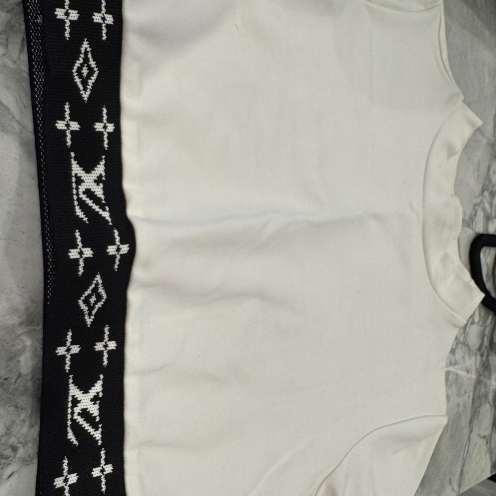 Louis Vuitton White Short Sleeve Cropped Tee with Black Monogram Hem s 38 - Picture 3 of 5